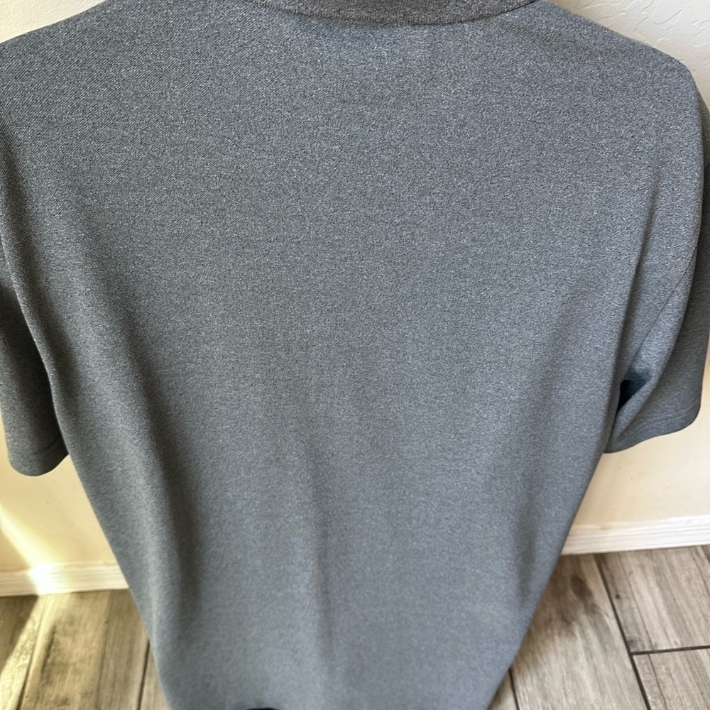 Men’s pre own Greg Norman golf polo shirt grey five iron size L large 

As is - Picture 4 of 8